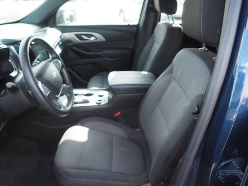 Used 2023 Chevrolet Traverse LT AWD/4WD image 13