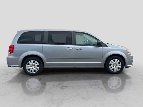 Used 2014 Dodge Grand Caravan SE w/ Quick Order Package 29E SE FWD image 6