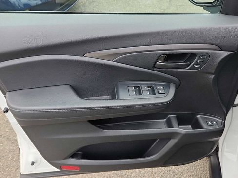 Certified 2023 Honda Passport EX-L image 12