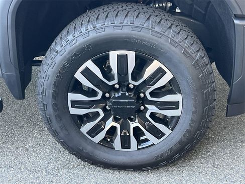 New 2026 GMC Sierra 2500 Denali Ultimate image 35