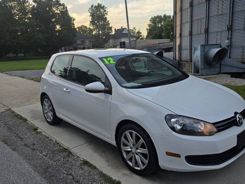 Used 2012 Volkswagen Golf 2-Door FWD image 6