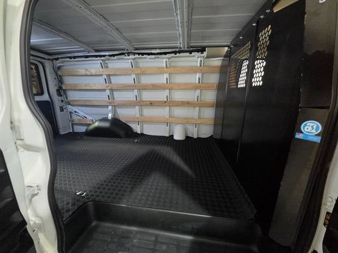Used 2025 Chevrolet Express 2500 w/ Driver Convenience Package RWD image 21