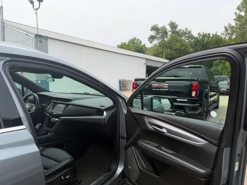 Used 2022 Cadillac XT5 Luxury AWD/4WD image 11