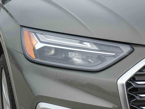 Used 2023 Audi Q5 2.0T Premium w/ Convenience Package image 4