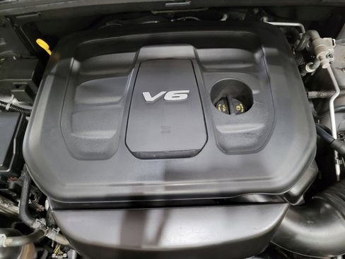 Used 2019 Jeep Grand Cherokee Limited AWD/4WD image 30