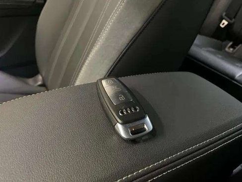 Used 2024 Audi Q4 e-tron Premium Plus w/ Premium Plus image 84