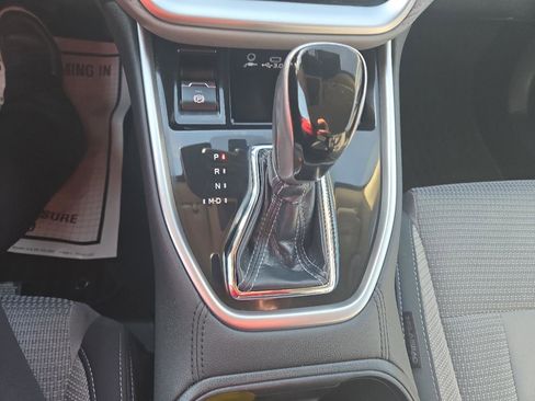 Used 2023 Subaru Outback Premium AWD/4WD image 18