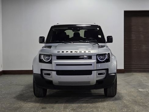 Used 2022 Land Rover Defender 90 S image 2