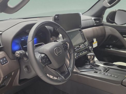 New 2026 Lexus LX 600 4WD w/ Luxury Package image 11