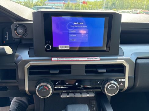 Certified 2026 Toyota Tacoma SR5 AWD/4WD image 24