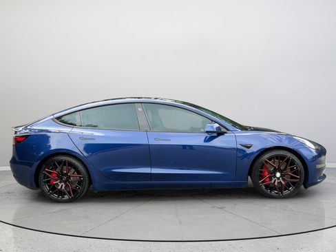 Used 2022 Tesla Model 3 Performance AWD/4WD image 9