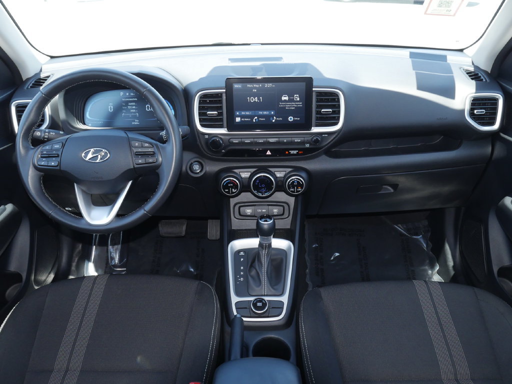 Used 2025 Hyundai Venue SEL FWD image 38