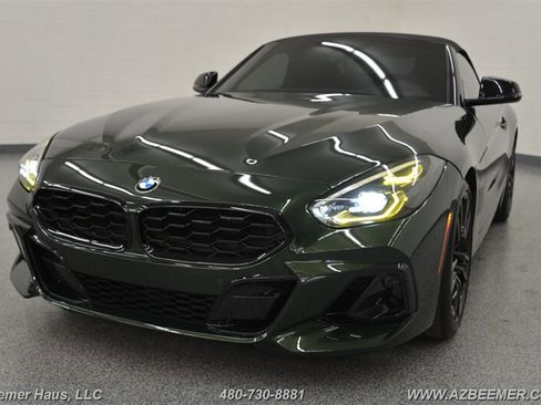 Used 2025 BMW Z4 M40i w/ Edition image 40