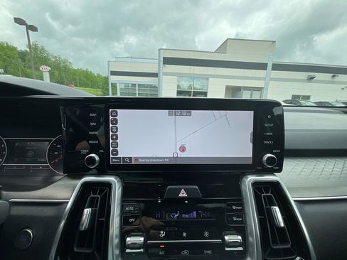 Certified 2022 Kia Sorento SX AWD/4WD image 19