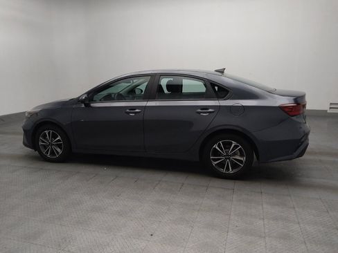 Used 2023 Kia Forte LXS image 3