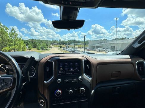 Used 2022 Chevrolet Silverado 3500 High Country AWD/4WD image 10