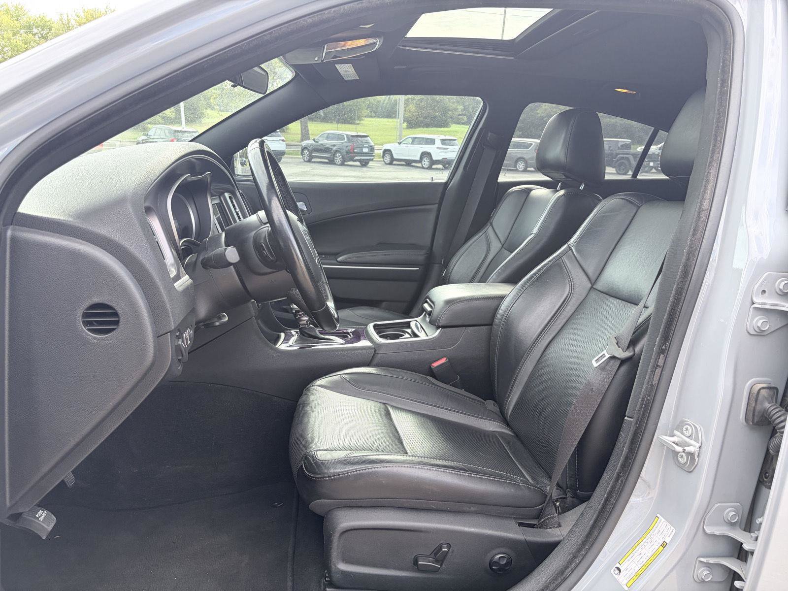 Used 2021 Dodge Charger SXT w/ Leather Interior Group RWD image 13