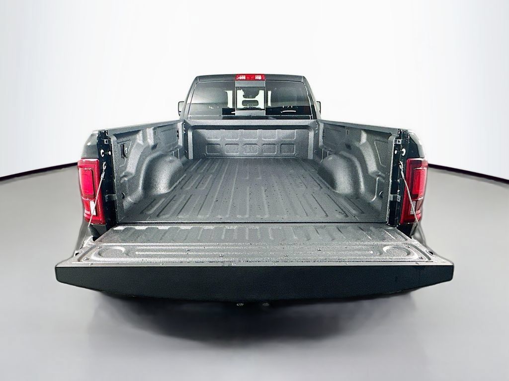 New 2026 RAM 2500 Laramie AWD/4WD image 16