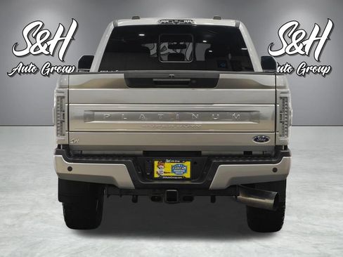 Used 2020 Ford F350 Platinum w/ FX4 Off-Road Package AWD/4WD image 26