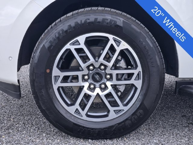 Certified 2025 Ford Expedition Active RWD image 10