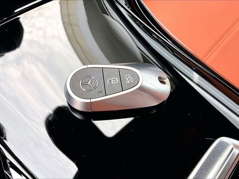 Certified 2023 Mercedes-Benz C 300 4MATIC Sedan image 10