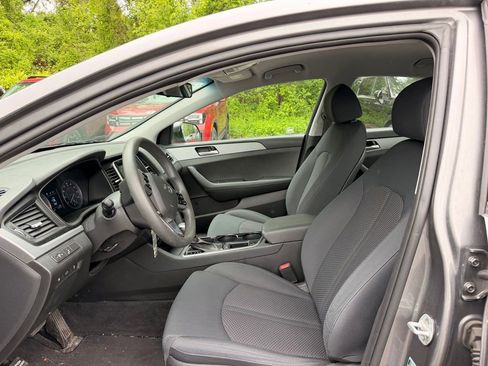 Used 2019 Hyundai Sonata SE FWD image 12