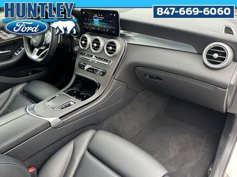 Used 2022 Mercedes-Benz GLC 300 4MATIC image 9