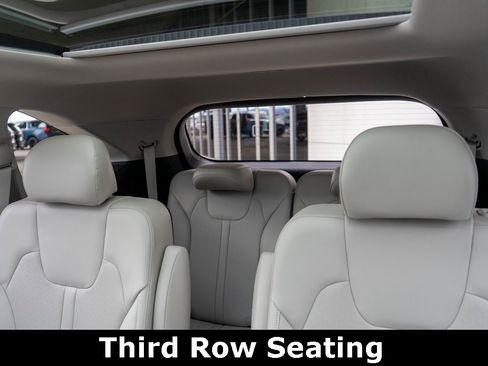 Used 2023 Kia Sorento SX image 13
