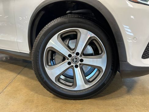 Used 2020 Mercedes-Benz GLC 300 image 10