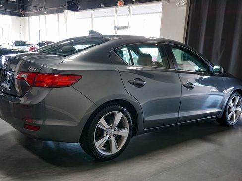 Used 2014 Acura ILX w/ Premium Package FWD image 33
