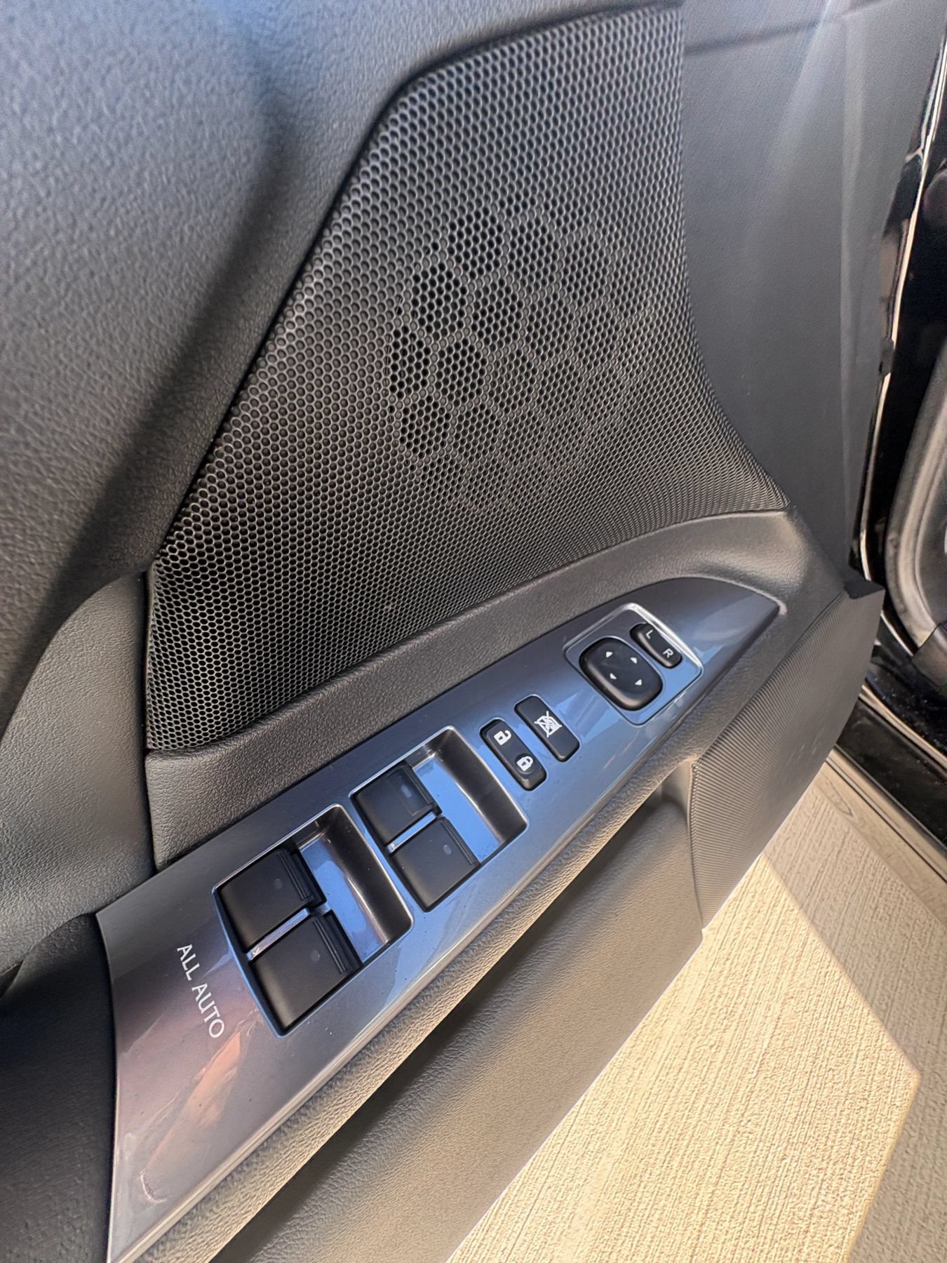 Used 2013 Lexus IS 250 w/ F-Sport Pkg w/Summer Tires RWD image 24