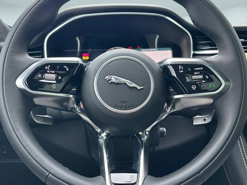 New 2024 Jaguar F-PACE R-Dynamic S AWD/4WD image 9