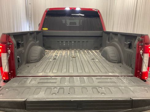 Used 2018 Ford F250 Platinum w/ Platinum Ultimate Package AWD/4WD image 25