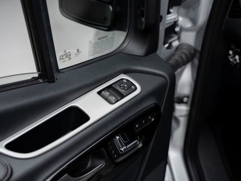 Used 2021 Mercedes-Benz Sprinter 3500 image 41