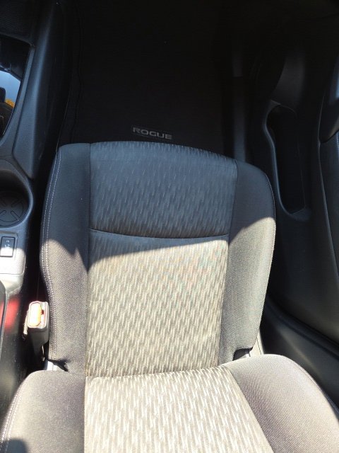 Used 2020 Nissan Rogue SV AWD/4WD image 18