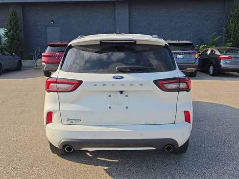 Used 2024 Ford Escape ST-Line w/ Tech Pack #1 FWD image 6