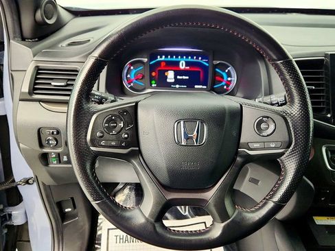 Used 2022 Honda Pilot TrailSport image 14