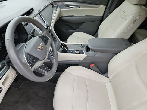 Used 2023 Cadillac XT5 Premium Luxury image 15