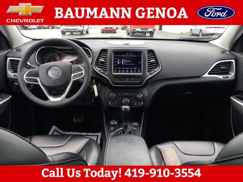 Used 2022 Jeep Cherokee Latitude w/ Trailer Tow Group AWD/4WD image 17