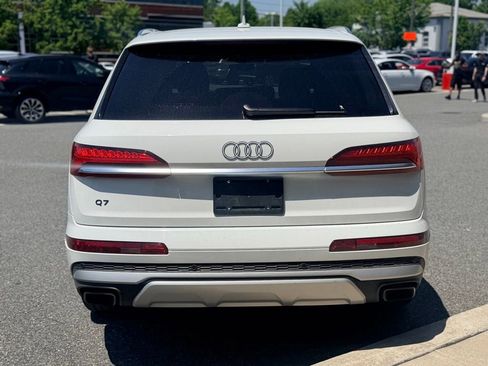 Certified 2025 Audi Q7 3.0T Premium Plus AWD/4WD image 5