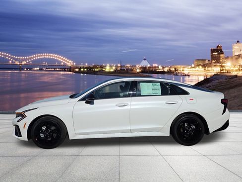 New 2026 Kia K5 GT-Line image 2
