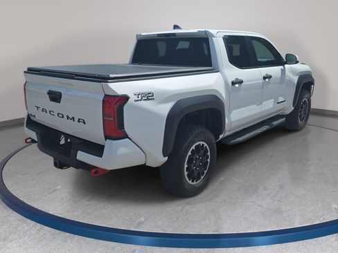 Used 2024 Toyota Tacoma TRD Off-Road AWD/4WD image 5