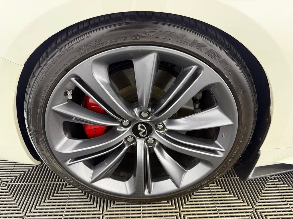 Used 2022 INFINITI Q60 Red Sport 400 w/ Proactive Package RWD image 11
