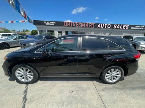 Used 2011 Toyota Venza AWD image 10