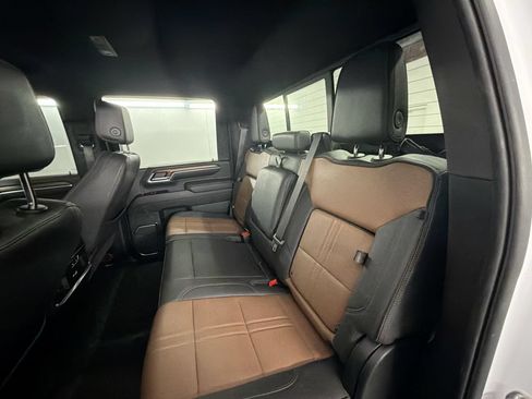 Certified 2024 Chevrolet Silverado 2500 High Country w/ High Country Premium Package AWD/4WD image 25