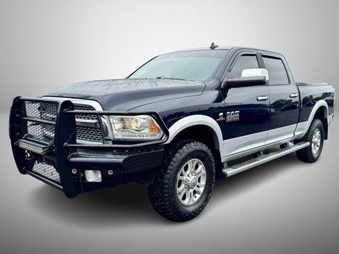 Used 2015 RAM 2500 Laramie w/ Convenience Group image 2