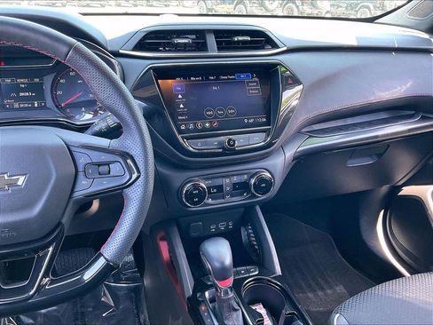 Used 2023 Chevrolet TrailBlazer RS w/ Convenience Package AWD/4WD image 17