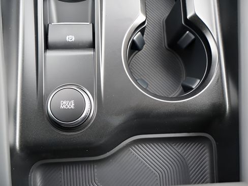 New 2026 Ford Explorer Active AWD/4WD image 28