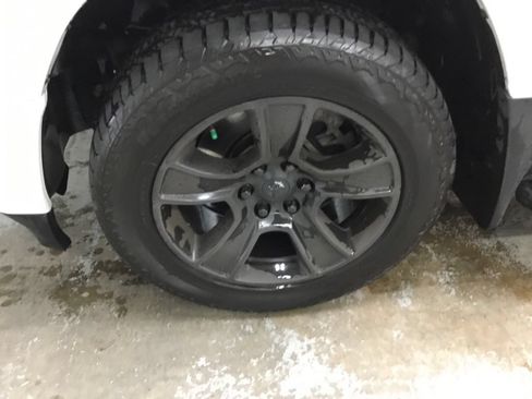 Used 2020 RAM 1500 Sport w/ Level 2 Equipment Goup w/2_L AWD/4WD image 4