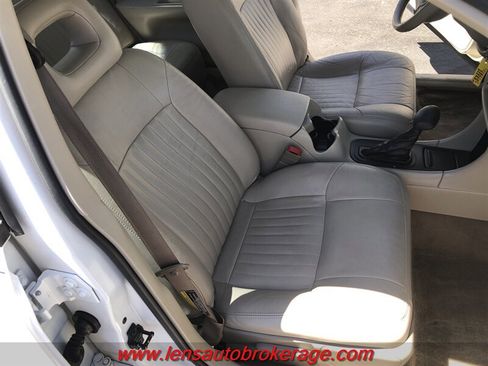 Used 2002 Chevrolet Impala LS w/ Preferred Equipment Group FWD image 23